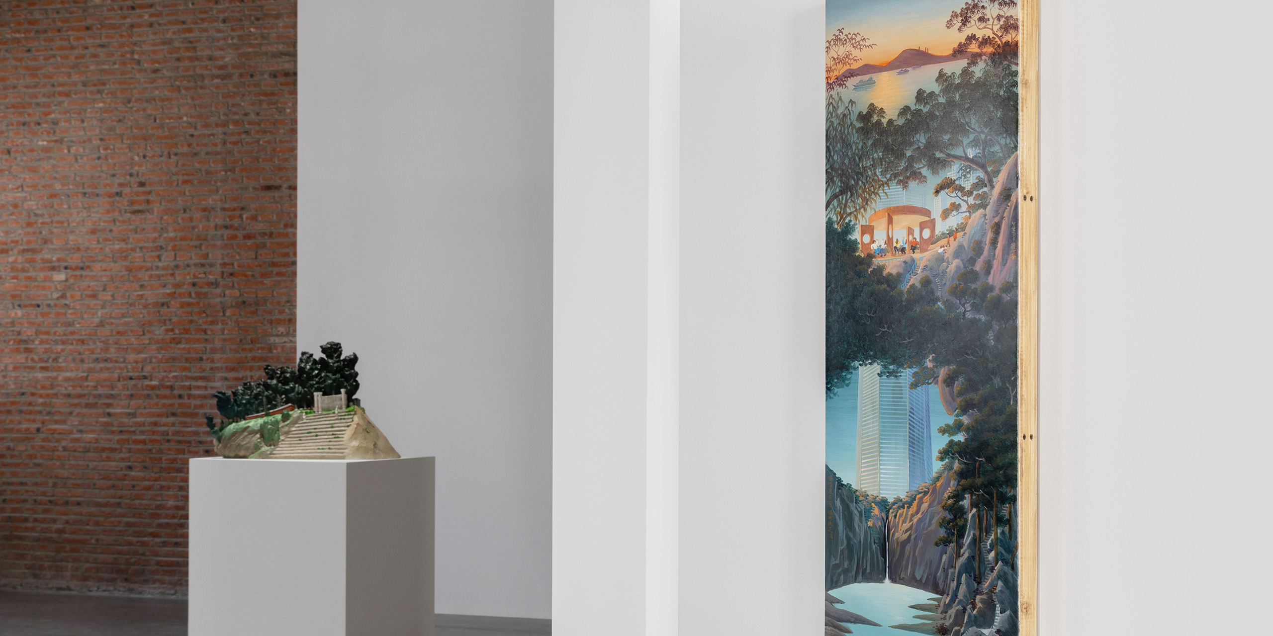 Commune Beijing The Beijing Commune was established in 2004 and the first exhibition ...